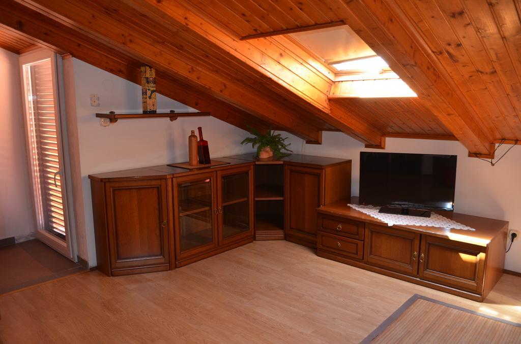 Apartment Borna Baška Eksteriør billede