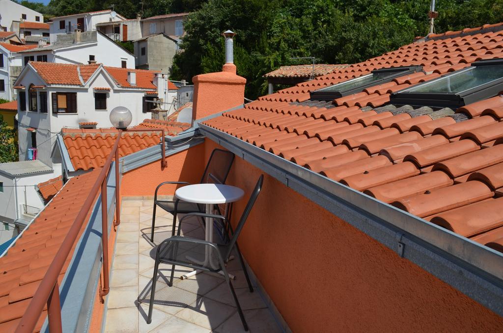 Apartment Borna Baška Eksteriør billede