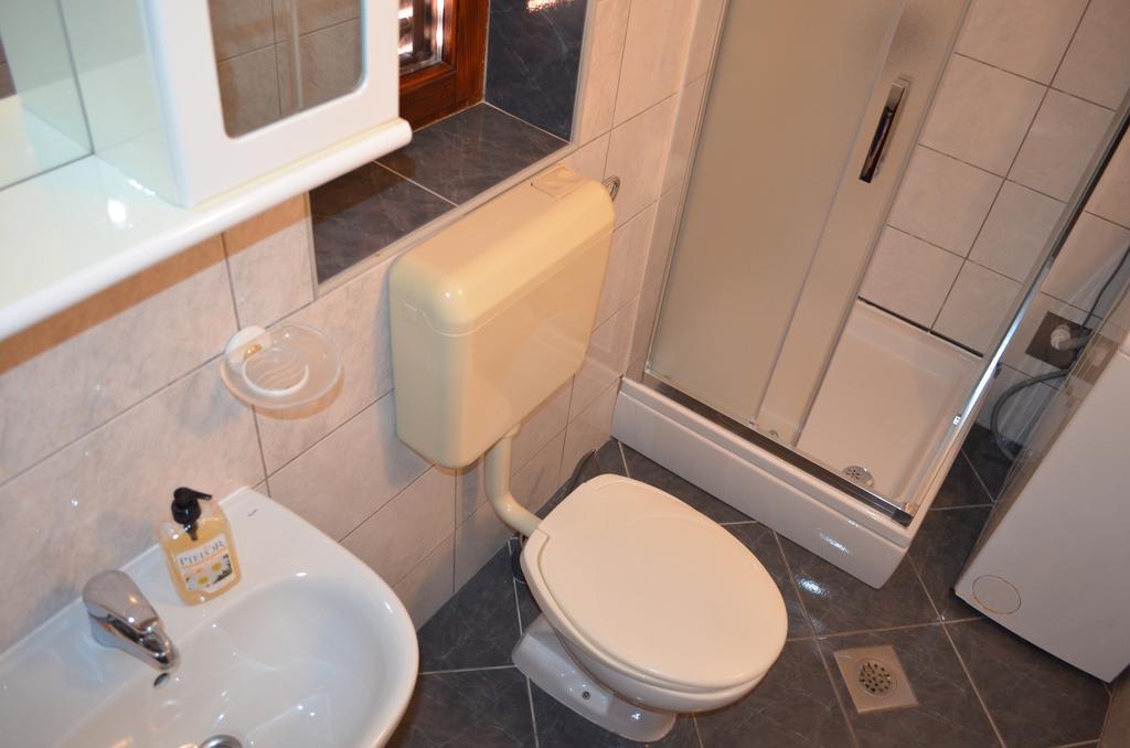 Apartment Borna Baška Eksteriør billede
