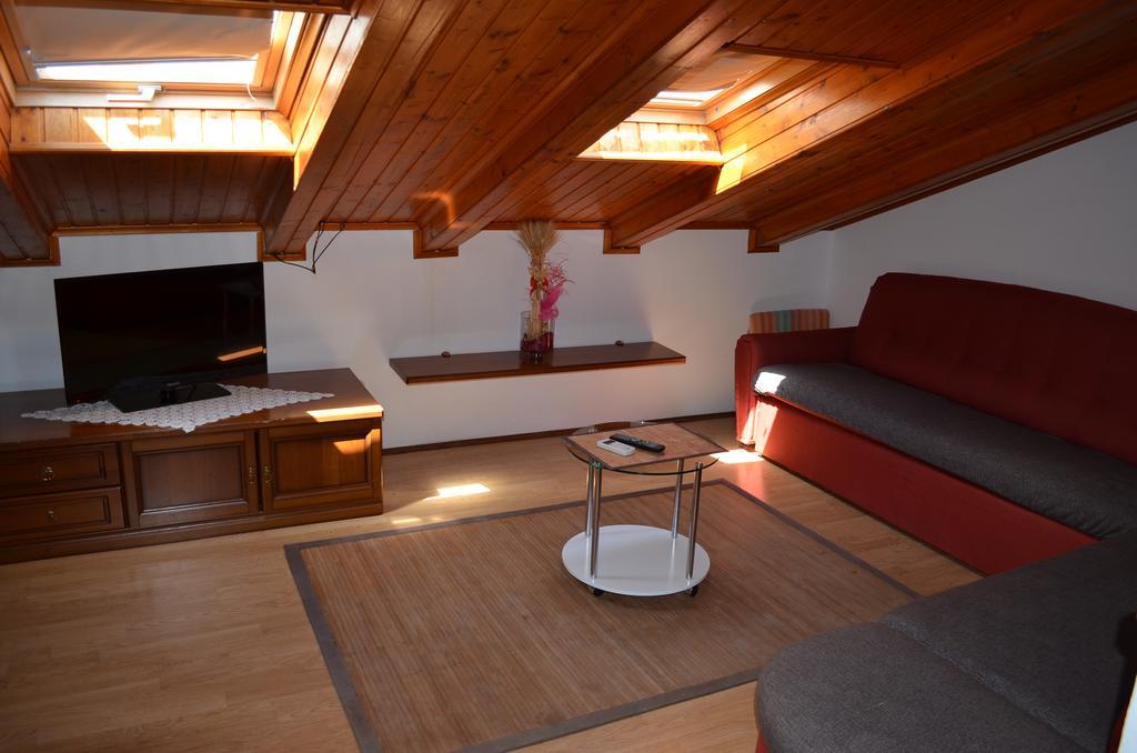 Apartment Borna Baška Eksteriør billede